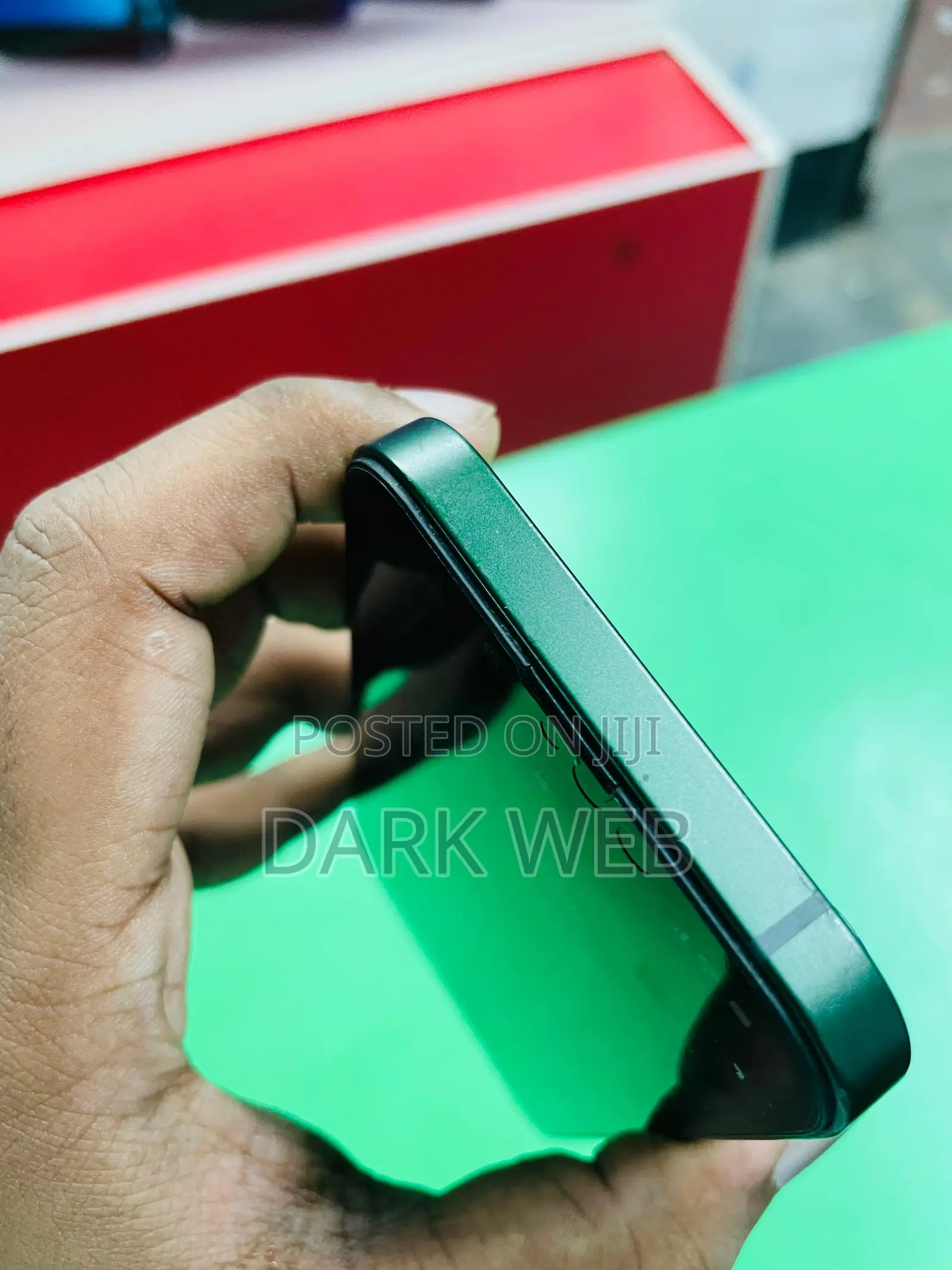 Apple iPhone 13 128 GB Green