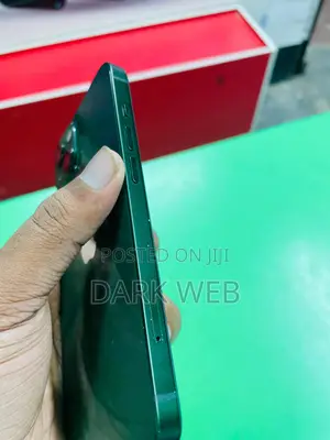 Apple iPhone 13 128 GB Green