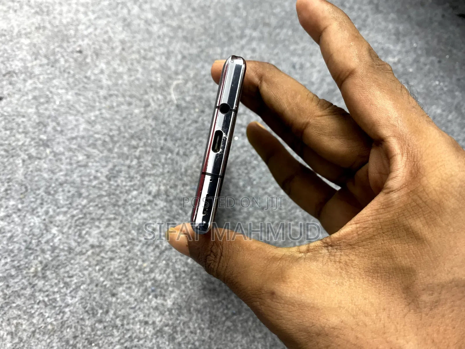 New Mobile Phone 8 GB Black