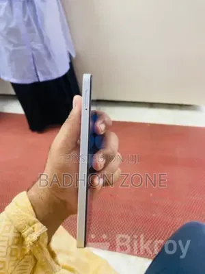 New Tecno Spark Go 128 GB White