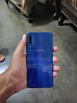 Photo - Samsung Galaxy A7 64 GB Blue