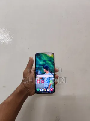 New Samsung Galaxy S22 5G 128 GB Black