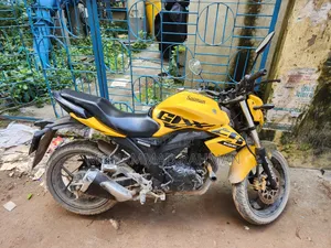 Photo - Suzuki Bike 2021 Yellow