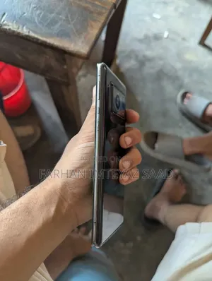 Sharp Aquos R6 128 GB Black