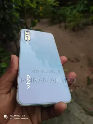 Photo - Vivo S1 Pro 256 GB