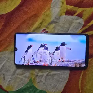 Photo - Samsung Galaxy A31 128 GB White