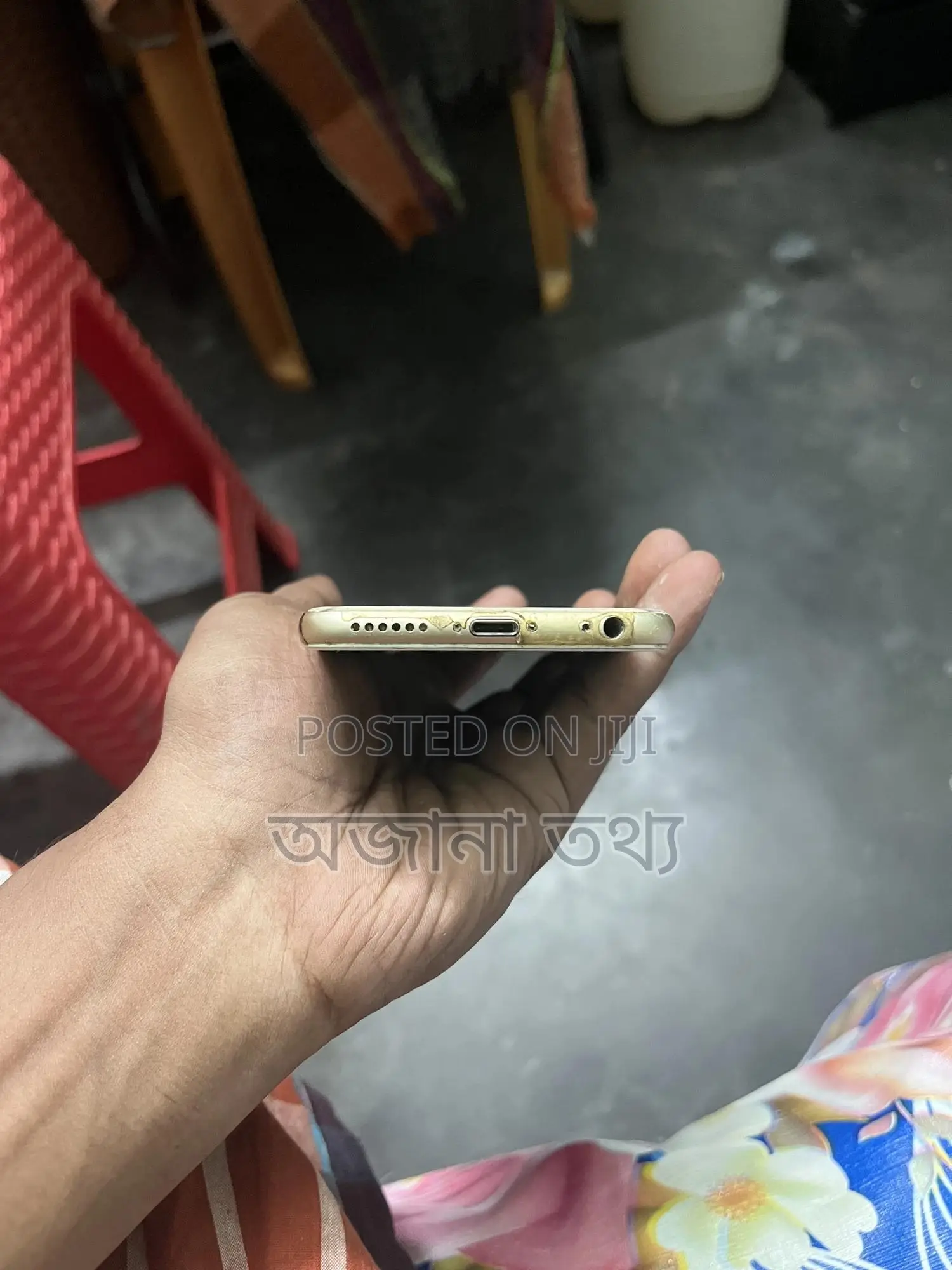 Apple iPhone 6s 64 GB Gold