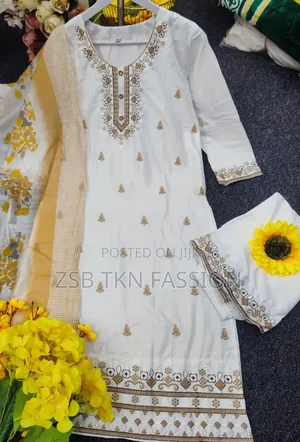 Photo - নিউ ইন্ডিয়ান ডিজাইনের থ্রি পিস New Update