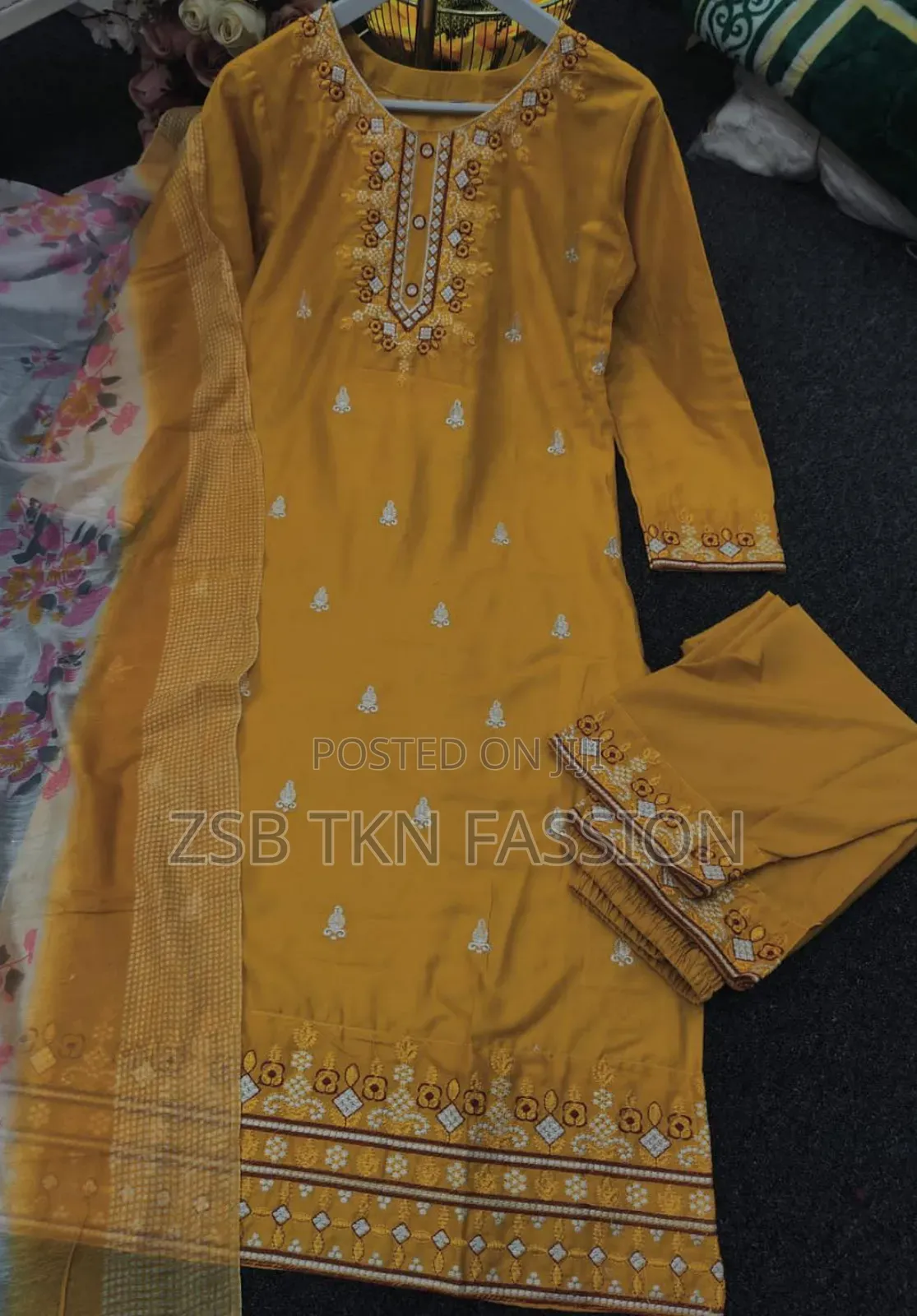 নিউ ইন্ডিয়ান ডিজাইনের থ্রি পিস New Update