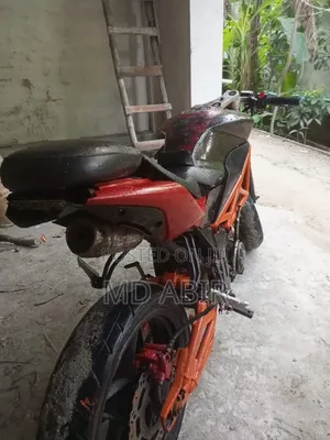 CFMoto 400NK 2018 Red