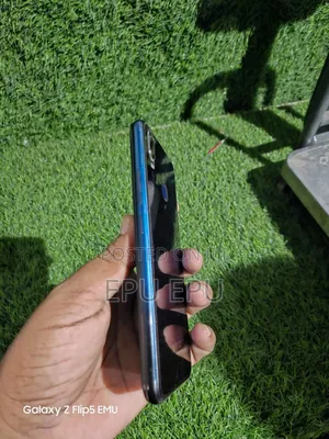 Vivo Y11 32 GB Blue