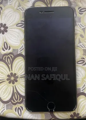 New Apple iPhone 7 Plus 128 GB Black