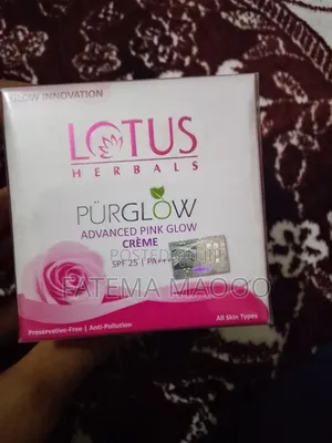 Lotus Herbal Whiteglow Advance Pink Glow Cream