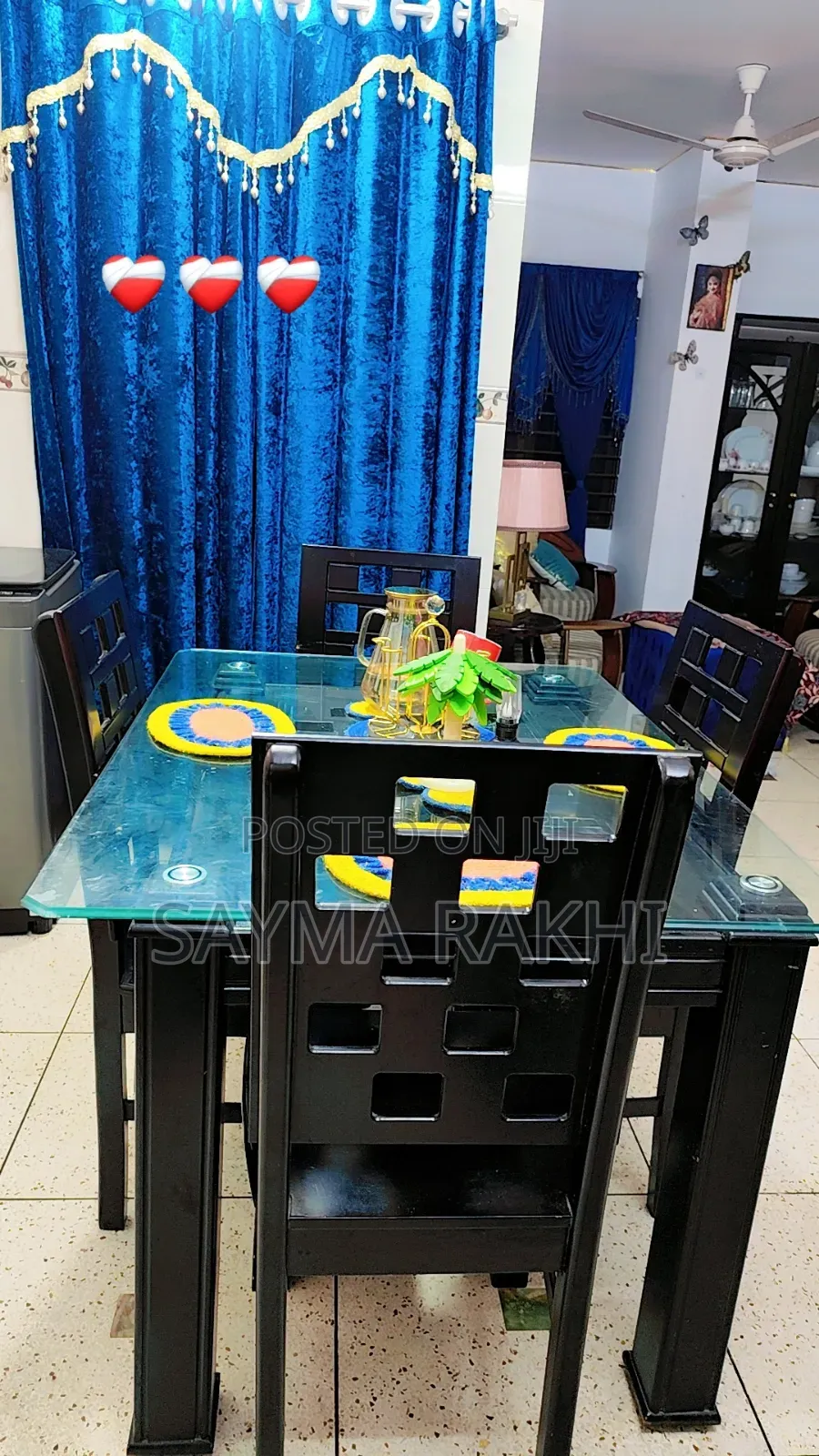 4 Chair Dinning Table