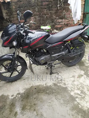 Photo - Bajaj Pulsar 150 2018 Black