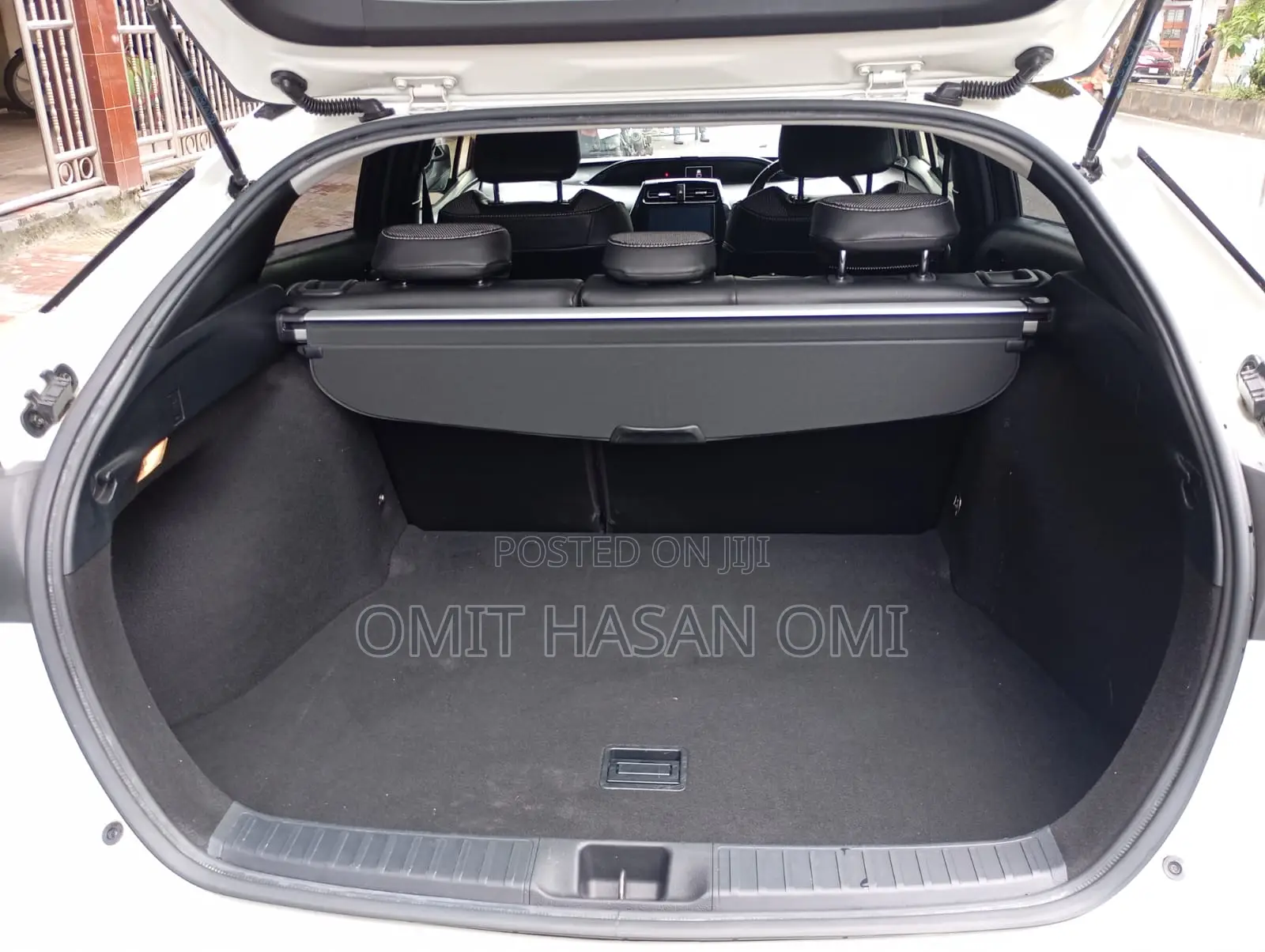 Toyota Prius 2018 Pearl