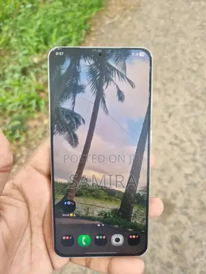 Photo - Samsung Galaxy S21 5G 256 GB White