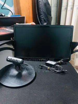 Photo - Samsung 19 Inch Monitor Is Up for Sell!