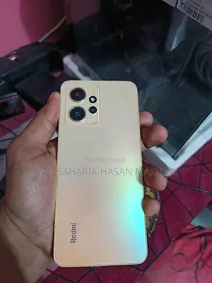 Photo - Xiaomi Redmi Note 12 128 GB Gold
