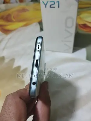 Vivo Y21 64 GB White