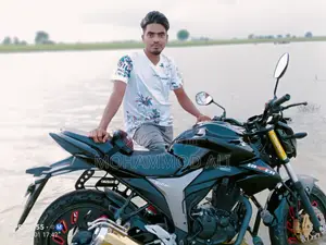 Photo - New Suzuki Bike 2023 Black