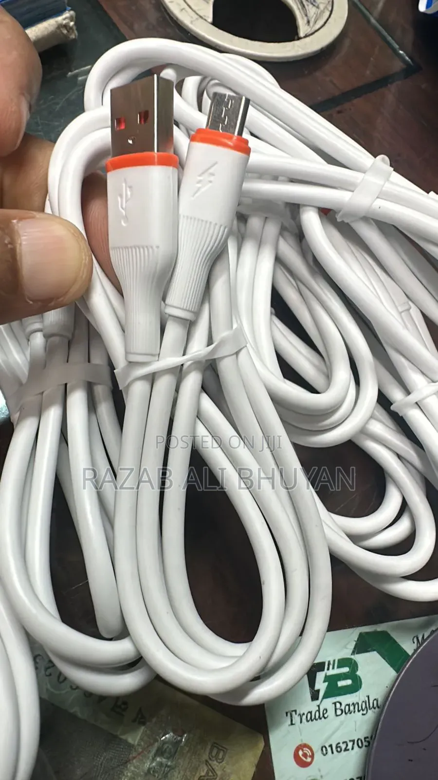 মোবাইল সামগ্রী পাইকারী সরবরাহ করে থাকি