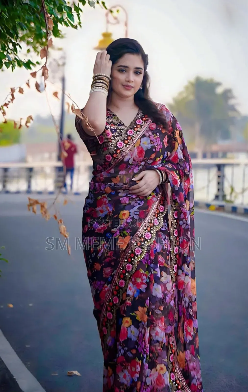 ডিজিটাল প্রিন্ট শাড়ি উইথ ব্লাউজ পিস