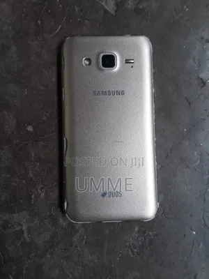 Samsung Galaxy J2 8 GB Gold
