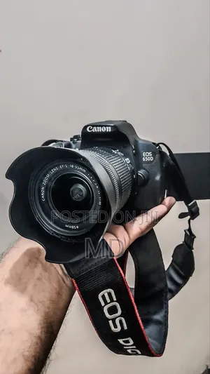 Photo - DSLR Canon Eos 650d