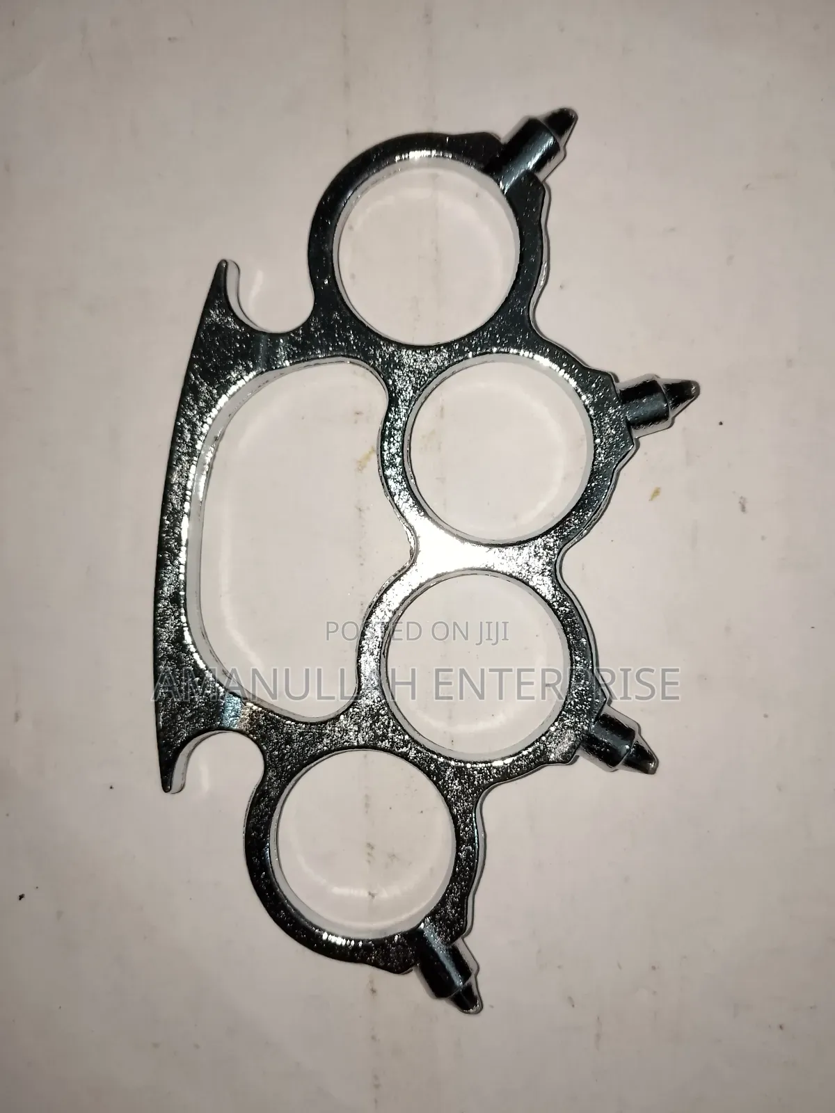 Iron Solid Knuckle Duster Boxing Four Finger Buckle Self Defense.