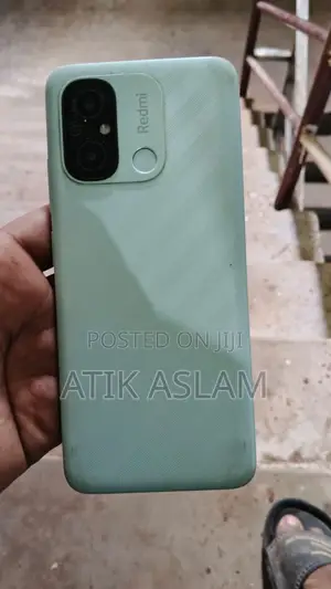 Photo - Xiaomi Redmi 12C 128 GB Purple