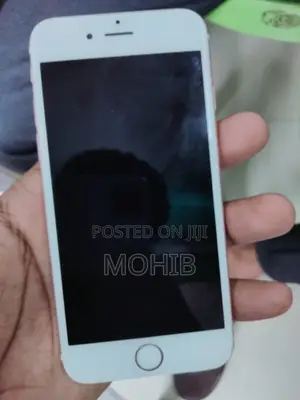 Photo - Apple iPhone 6s 32 GB Pink