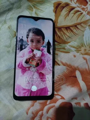 Photo - Oppo F15 256 GB Blue