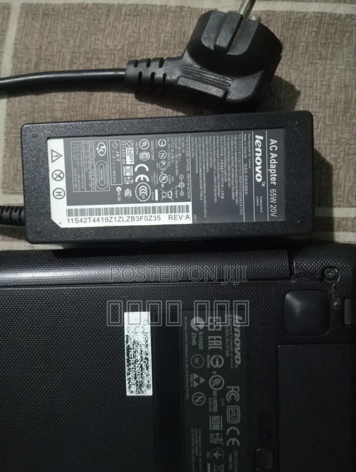 Laptop Lenovo IdeaPad 500S 4GB AMD A4 SSD 128GB