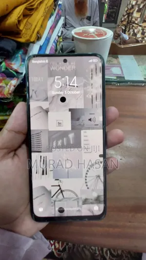 Photo - Mobile Phone 128 GB