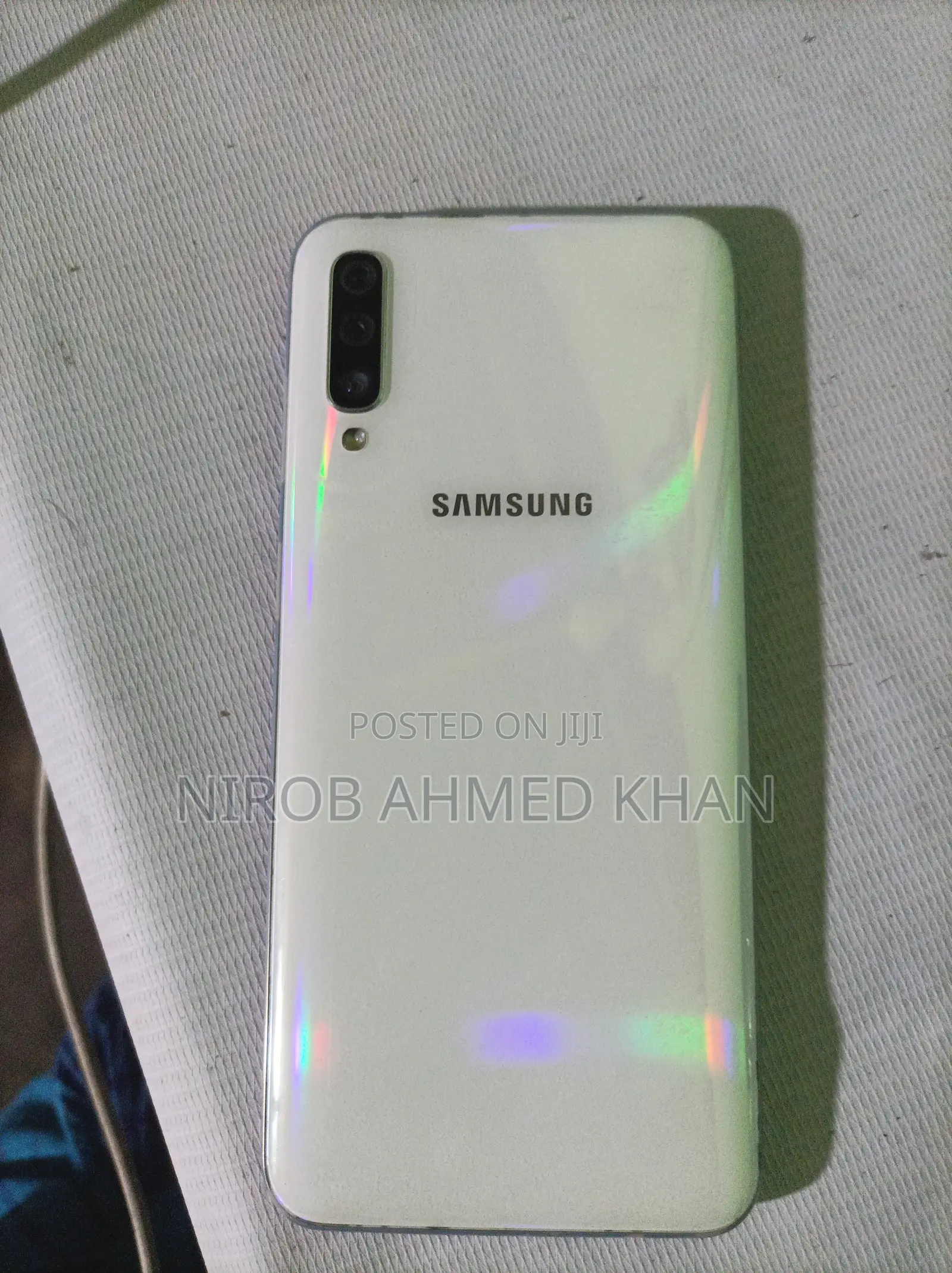 Samsung Galaxy A50 64 GB White