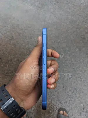 Photo - New Apple iPhone 16 128 GB