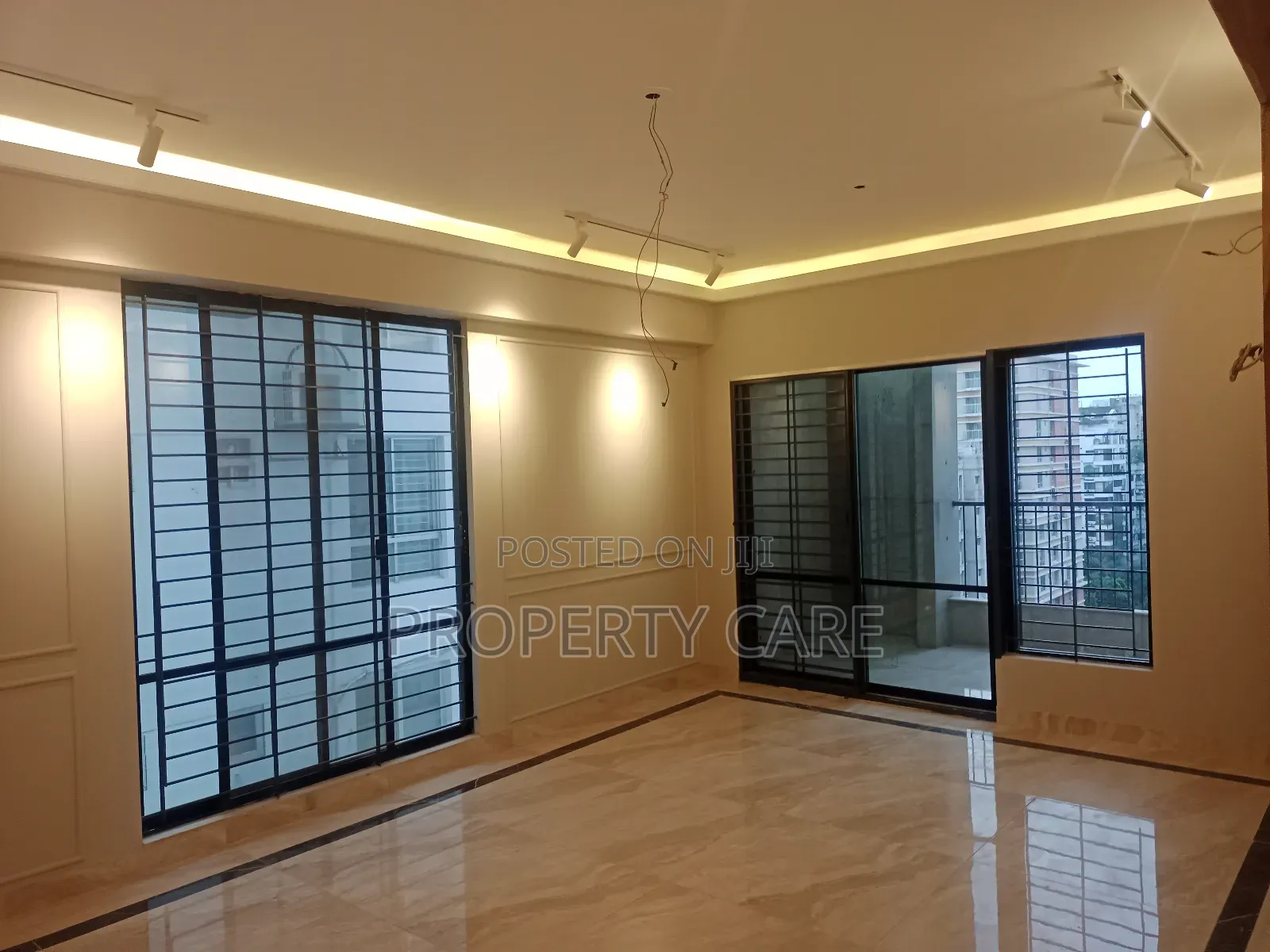 4bdrm Apartment in Gulshan for Rent