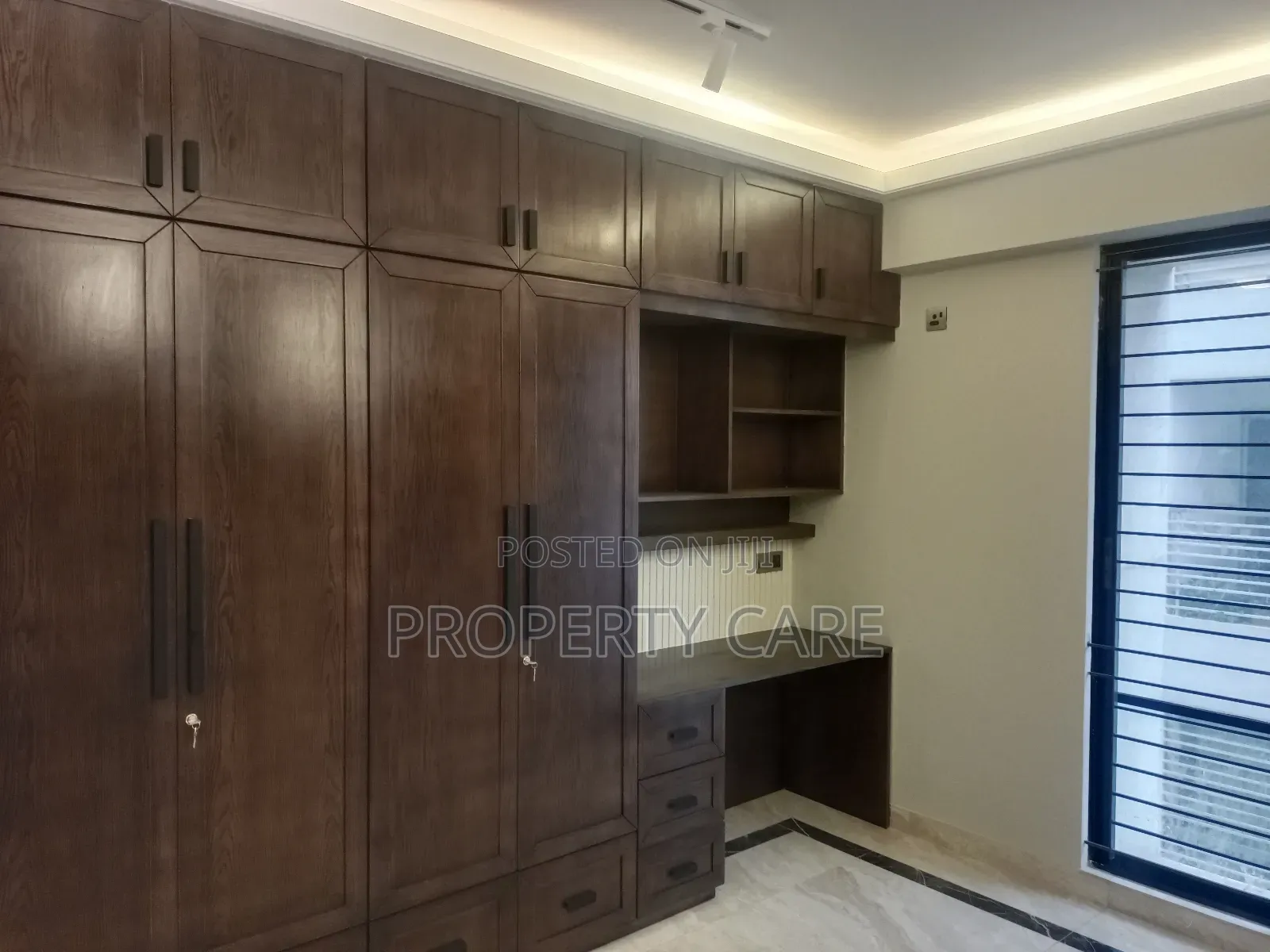 4bdrm Apartment in Gulshan for Rent