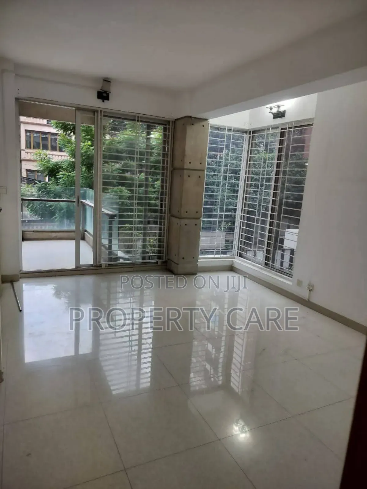 4bdrm Apartment in Gulshan for Rent