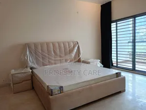 Furnished 4bdrm Apartment in Gulshan for Rent