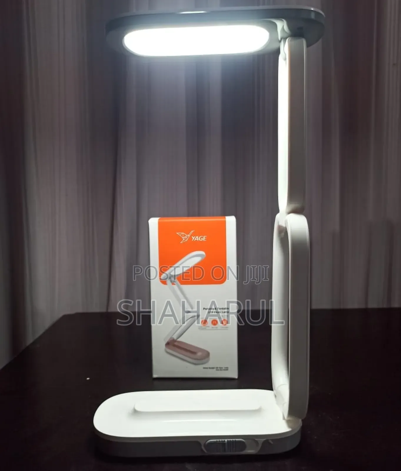 Yage T125 Foldable Desk Table Lamp