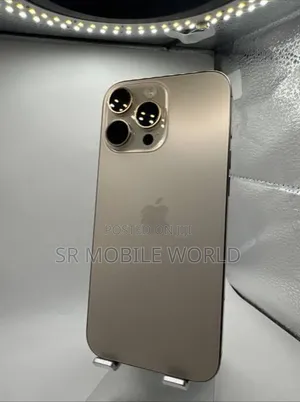 Photo - New Apple iPhone 16 Pro Max 512 GB Silver