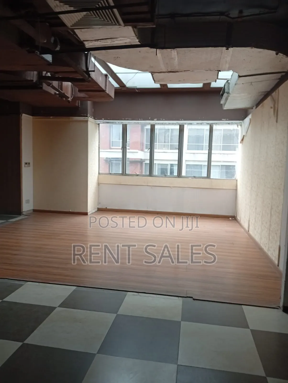 Commercial 8000 SQFT Office Space Rent in Gulshan Avenue