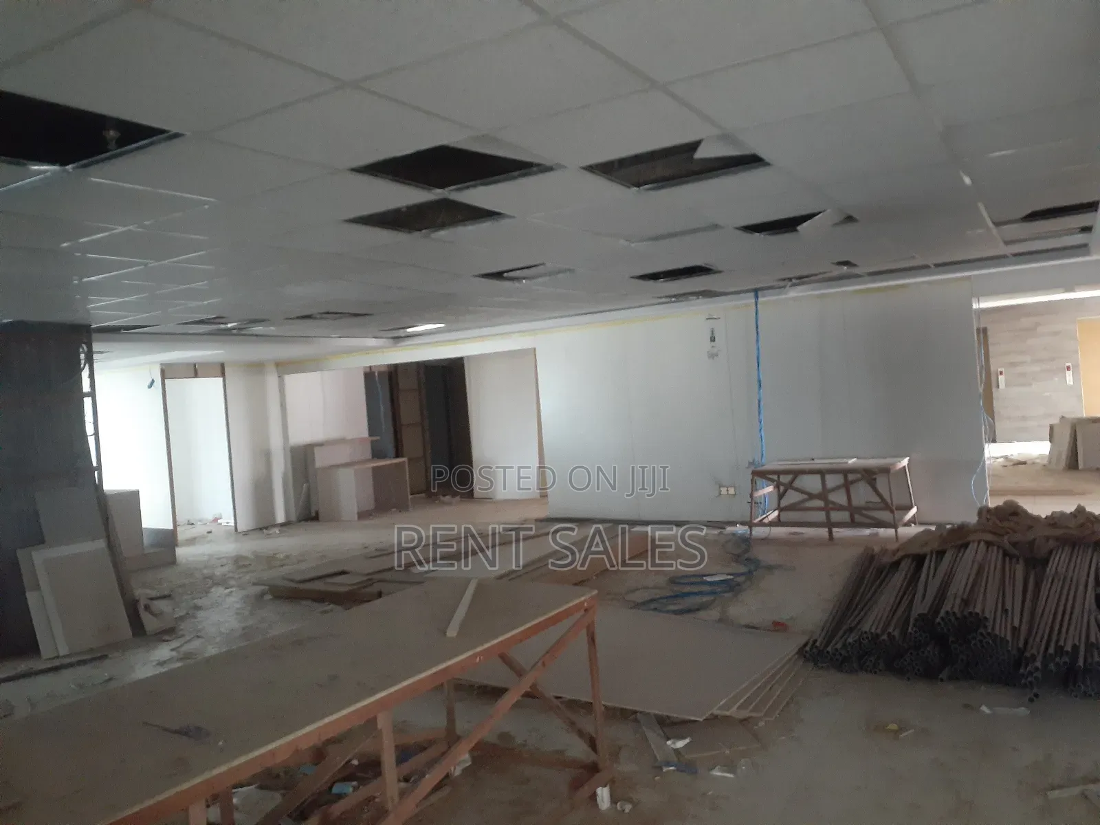 Commercial 8000 SQFT Office Space Rent in Gulshan Avenue