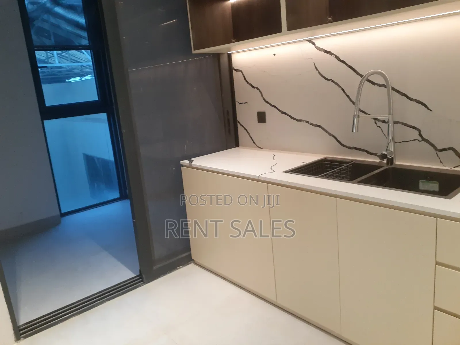 Furnished 4bdrm Apartment in Gulshan for Rent