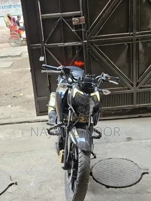 TVS Apache 160 4V 2021 Black