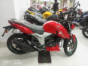 TVS Apache 160 4V 2022 Red