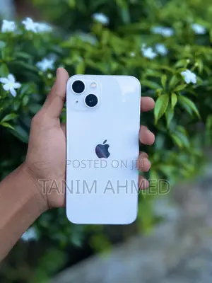 Photo - Apple iPhone 13 128 GB White