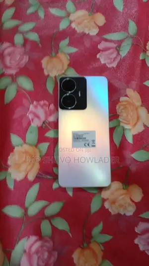 Photo - Realme C55 128 GB Gold